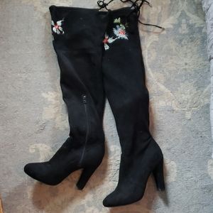 Faux suede embroidered high boots